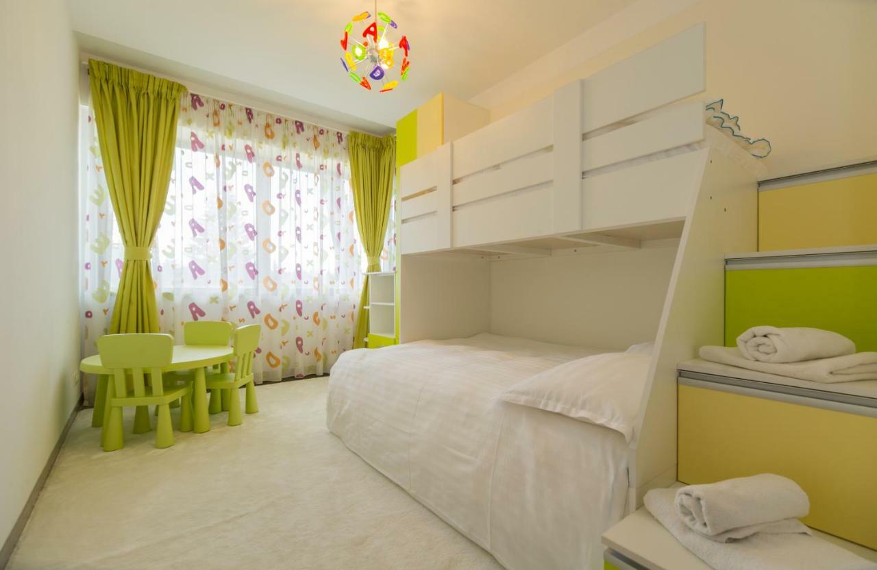Family Apartment In Silver Mountain Resort 波亚纳布拉索夫 外观 照片