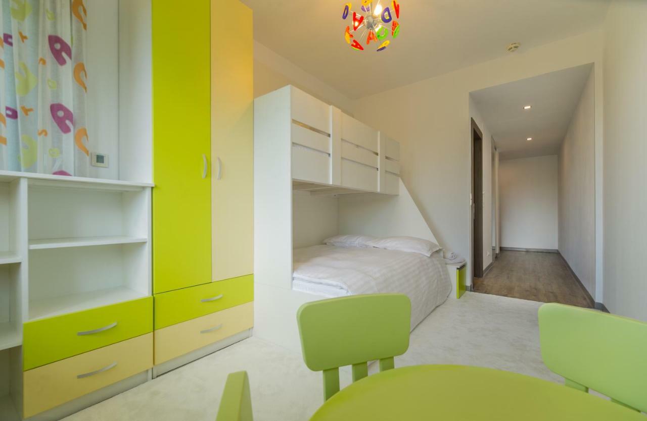 Family Apartment In Silver Mountain Resort 波亚纳布拉索夫 外观 照片